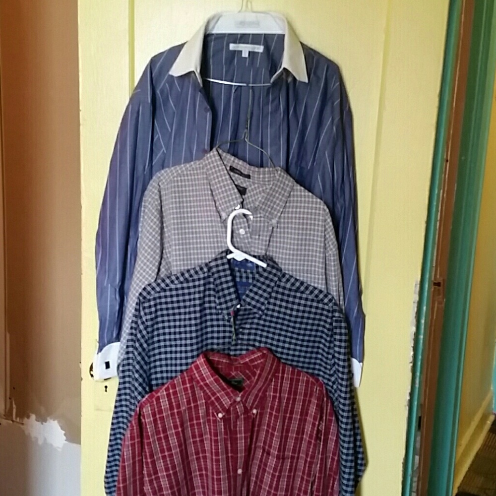 LOT of (4)Mens button down dress shirts